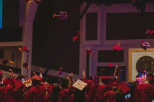 Graduation Messages and Gift Ideas: What to Write and What to Give