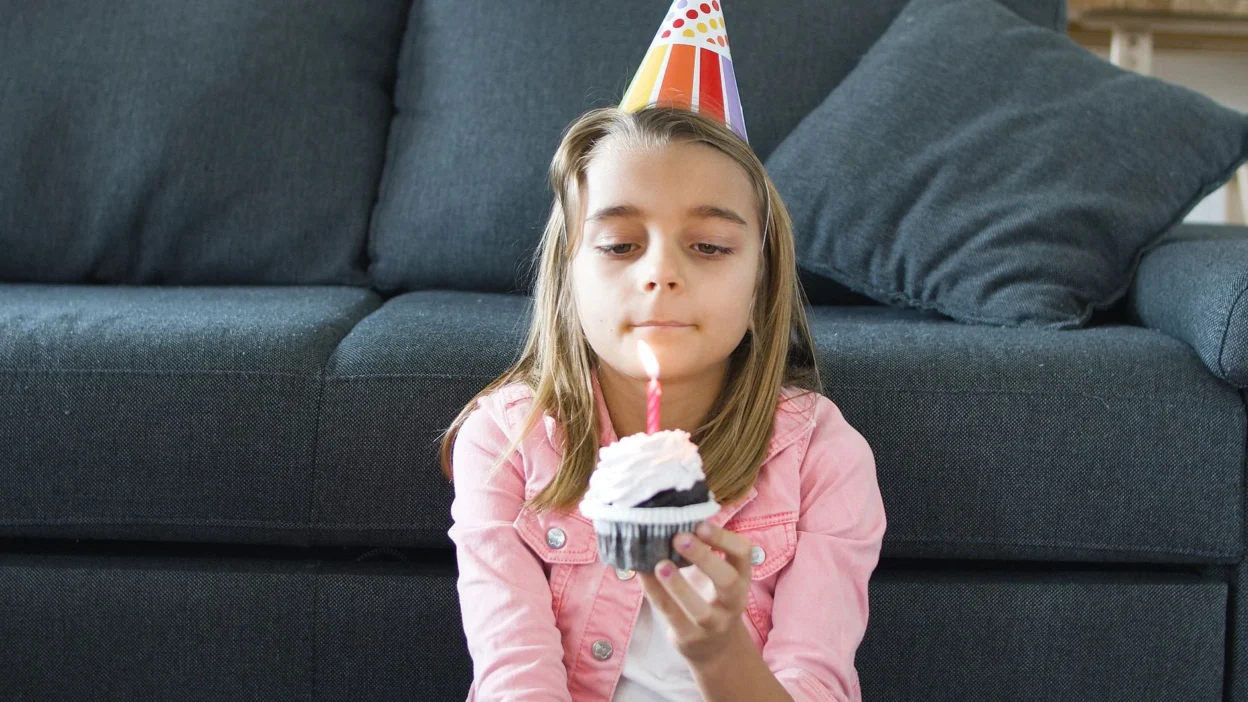girl birthday cake