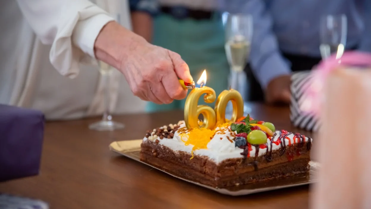 60th birthday cake