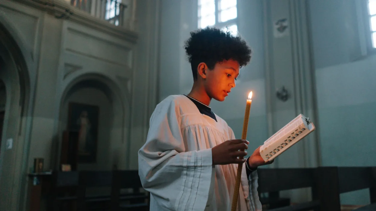 church bible candle